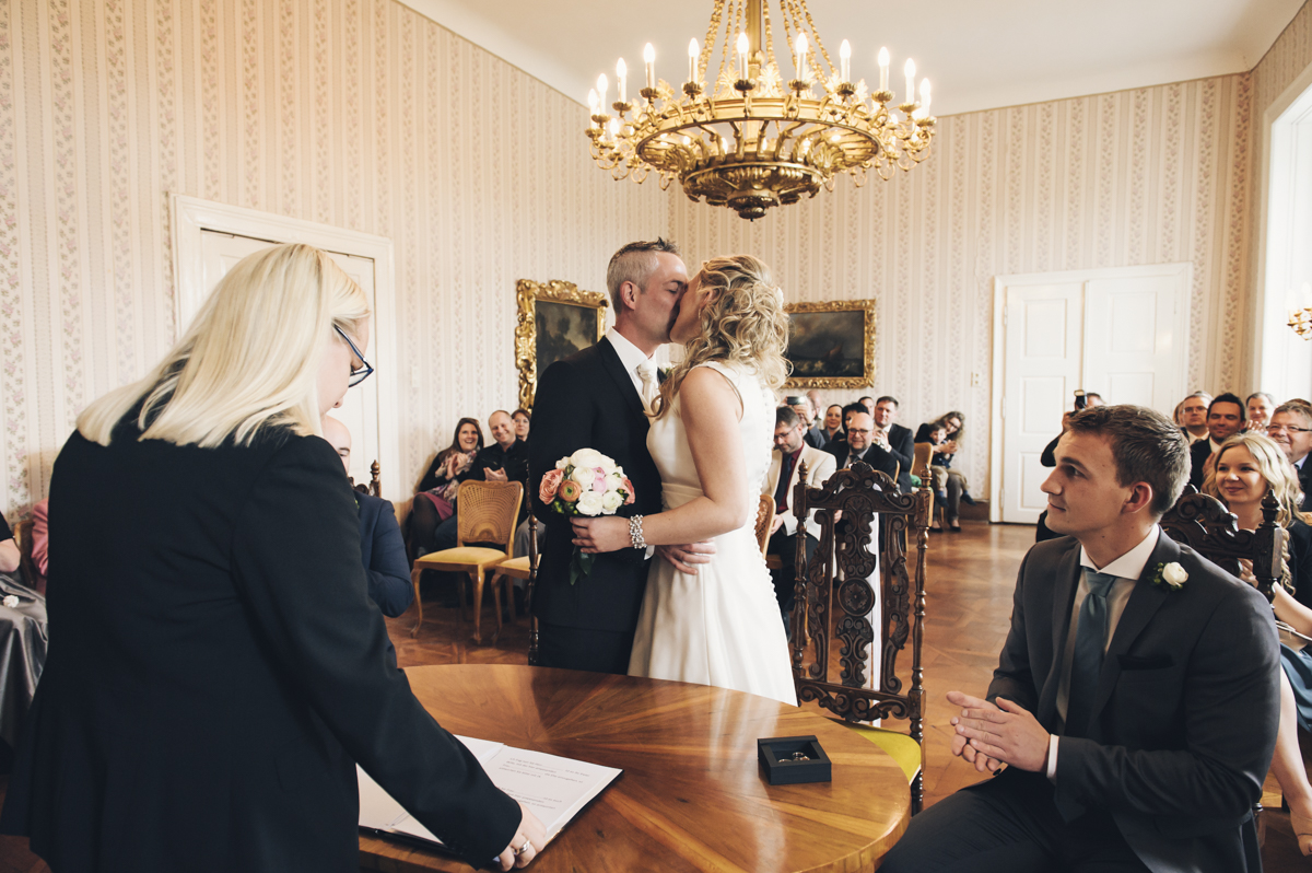 Madlen-Stephan-Hochzeitsreportage_Frau-Kneidinger-Hochzeitsfotografin