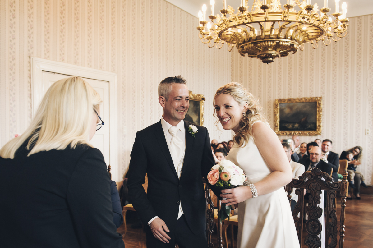 Madlen-Stephan-Hochzeitsreportage_Frau-Kneidinger-Hochzeitsfotografin