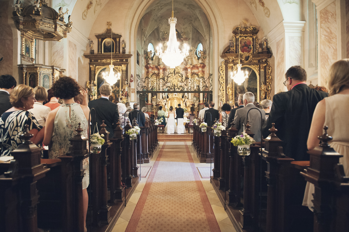 Stephanie-Dieter-Hochzeitsreportage_Frau-Kneidinger-Hochzeitsfotografin