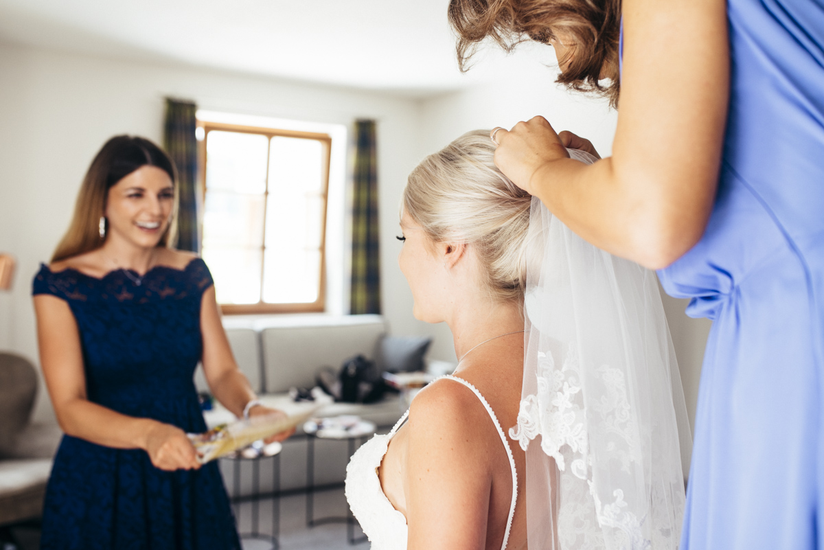 Hochzeit Franzi Tobi Oberbayern Frau Kneidinger Hochzeitsfotografin