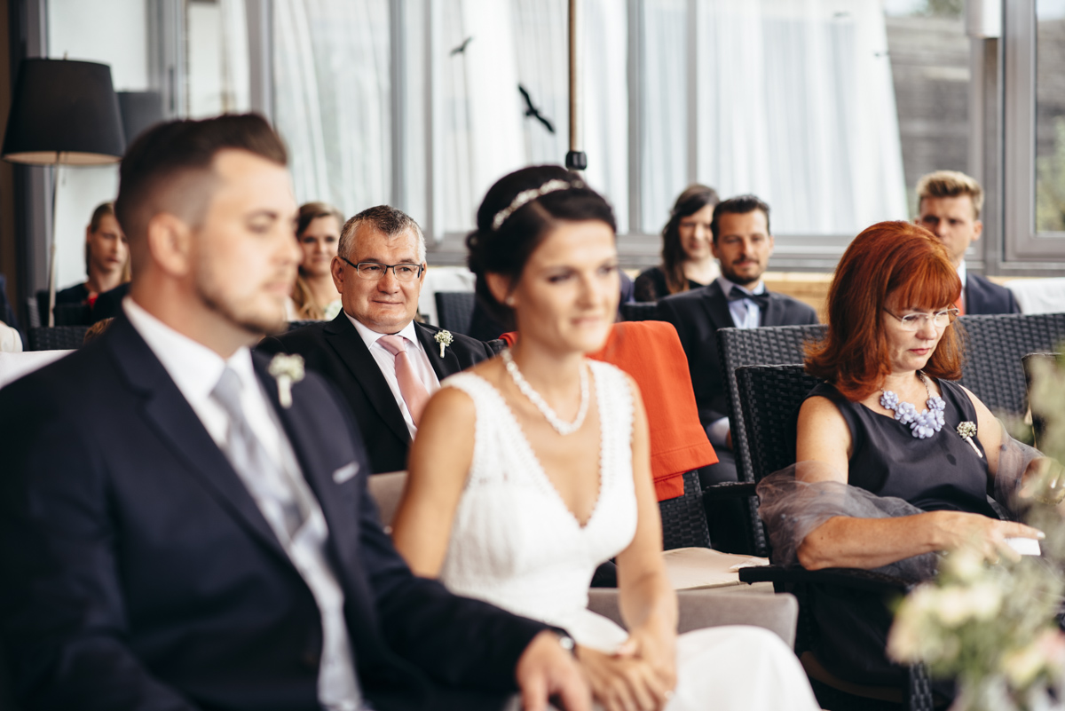 030_Hochzeit_Marina-Andreas_Frau-Kneidinger-Hochzeitsfotografin Hochzeit Marina und Andreas Feldkirchner Seen Frau Kneidinger Hochzeitsfotografin